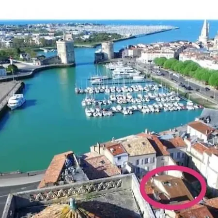 Au Calme Sur Le Vieux Port 아파트